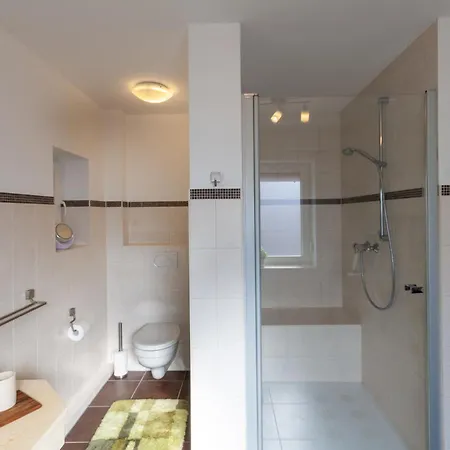 בית נופש Wandernest Mit Sauna, Garten Und Grill *